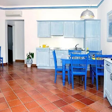 Villaggio Cala La Luna Aparthotel 4*