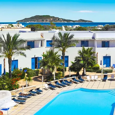 Villaggio Cala La Luna Aparthotel